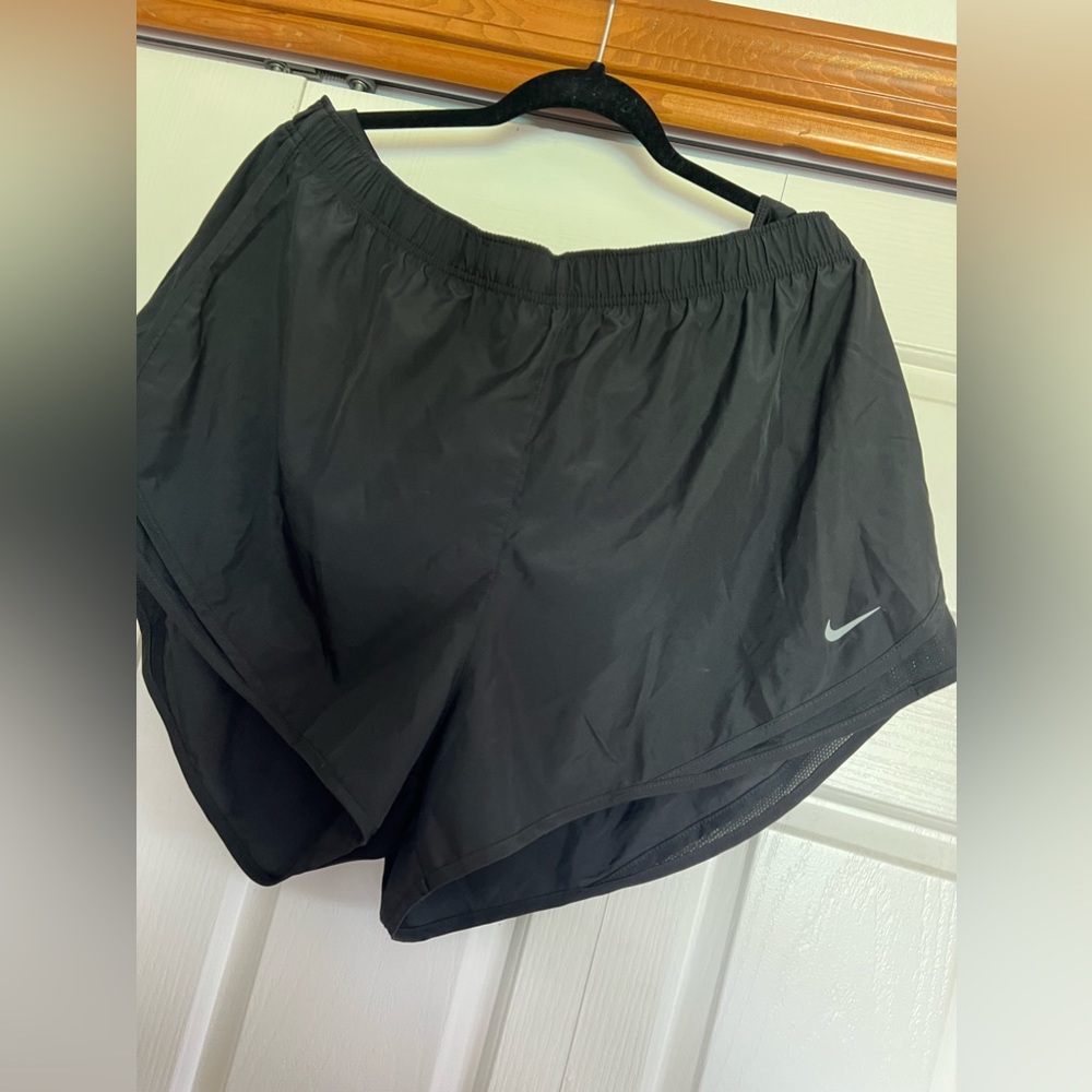 Nike running short